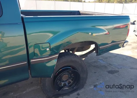 1997 Toyota T100 Sr5 V6 z USA, uszkodzony, nr VIN JT4UN24DXV0042551